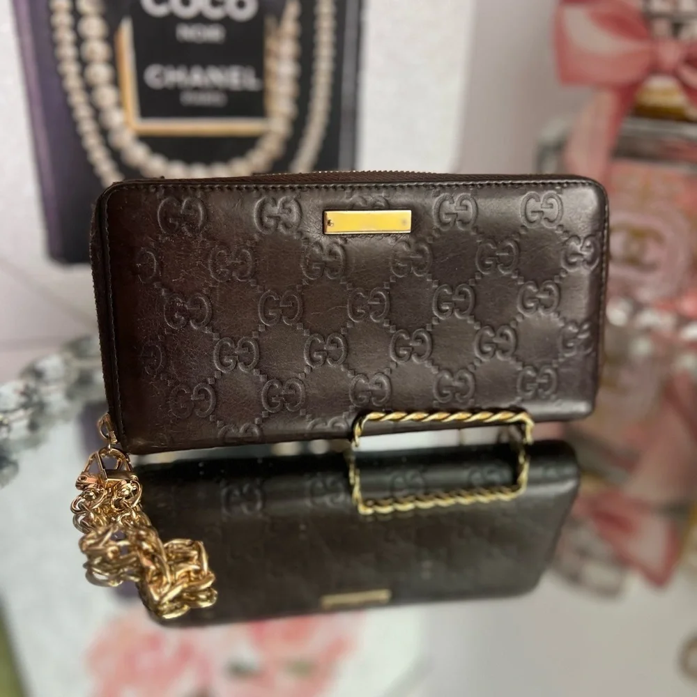 Gucci Brown Guccissima Leather Zip Around Wallet with unbranded chain